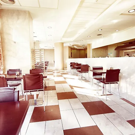 Hotel Hello Gara De Nord 2*
