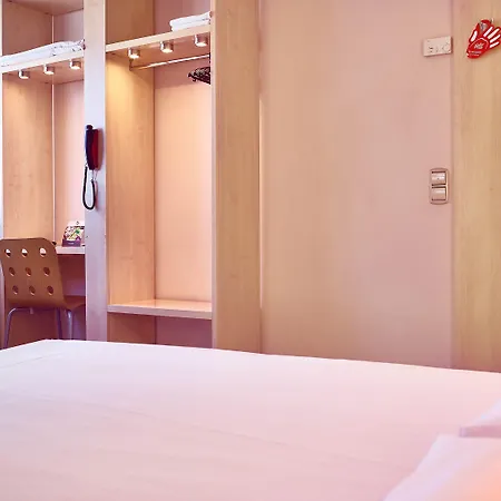 Hello Gara De Nord 2*