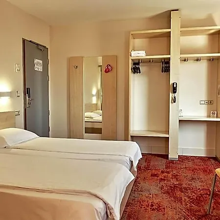 Hotel Hello Gara De Nord Boekarest