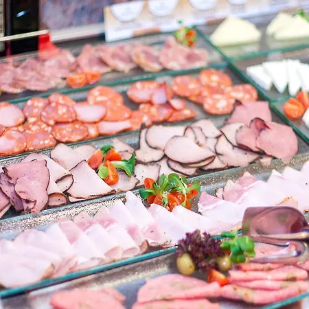 Hello Gara De Nord Hotel 2*