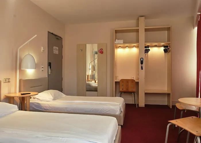 Hello Gara De Nord Hotel 2*