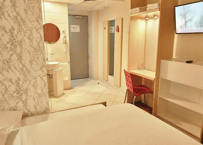 Hotell Hello Gara De Nord 2*